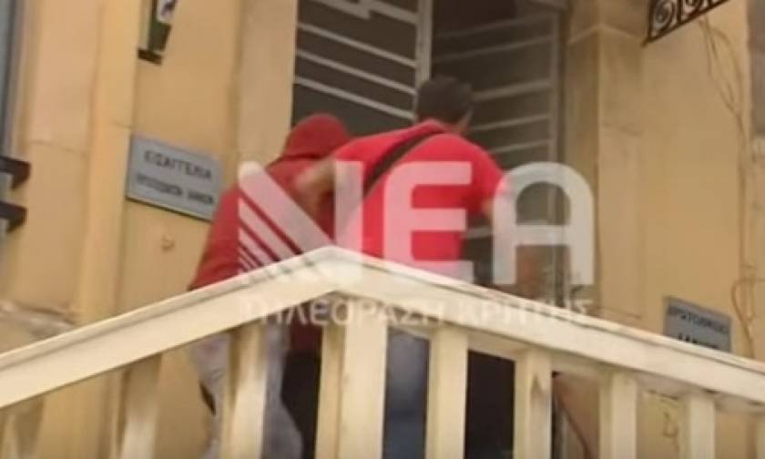 Σοκ στα Χανιά: Ασέλγησε με τους φίλους του στη 22χρονη σύντροφό του και το βιντεοσκόπησε! (video)