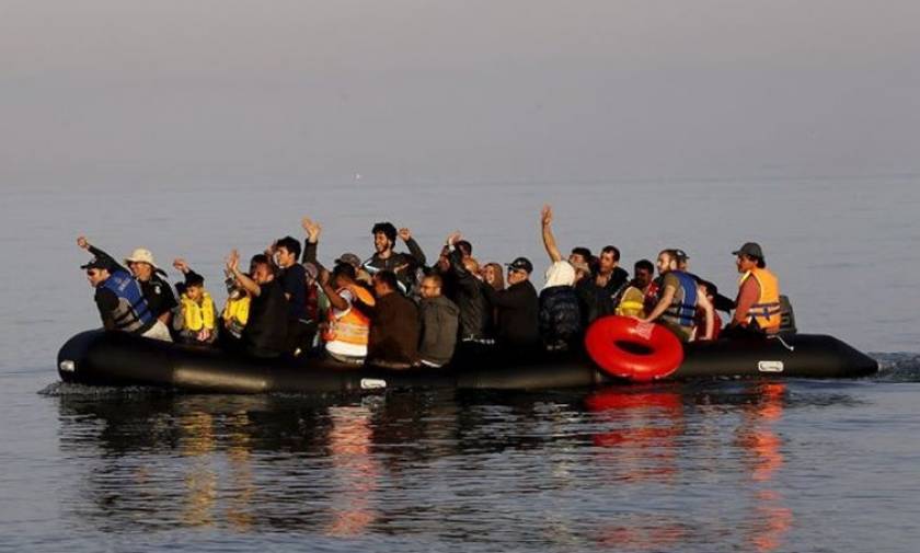 Με μια βάρκα έφθασαν 51 μετανάστες στην Μυτιλήνη