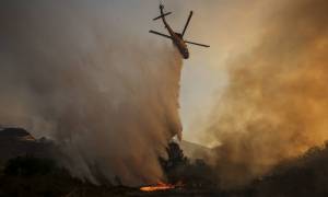 ΗΠΑ: Καίγεται η Καλιφόρνια - Τουλάχιστον 82.600 κάτοικοι απομακρύνθηκαν