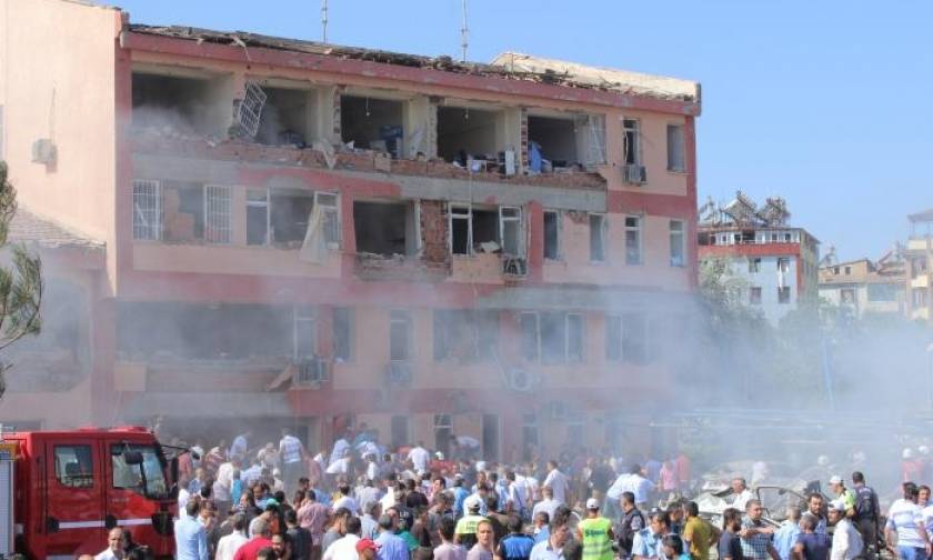 Μπαράζ βομβιστικών επιθέσεων συγκλονίζουν την Τουρκία - Τουλάχιστον 8 νεκροί