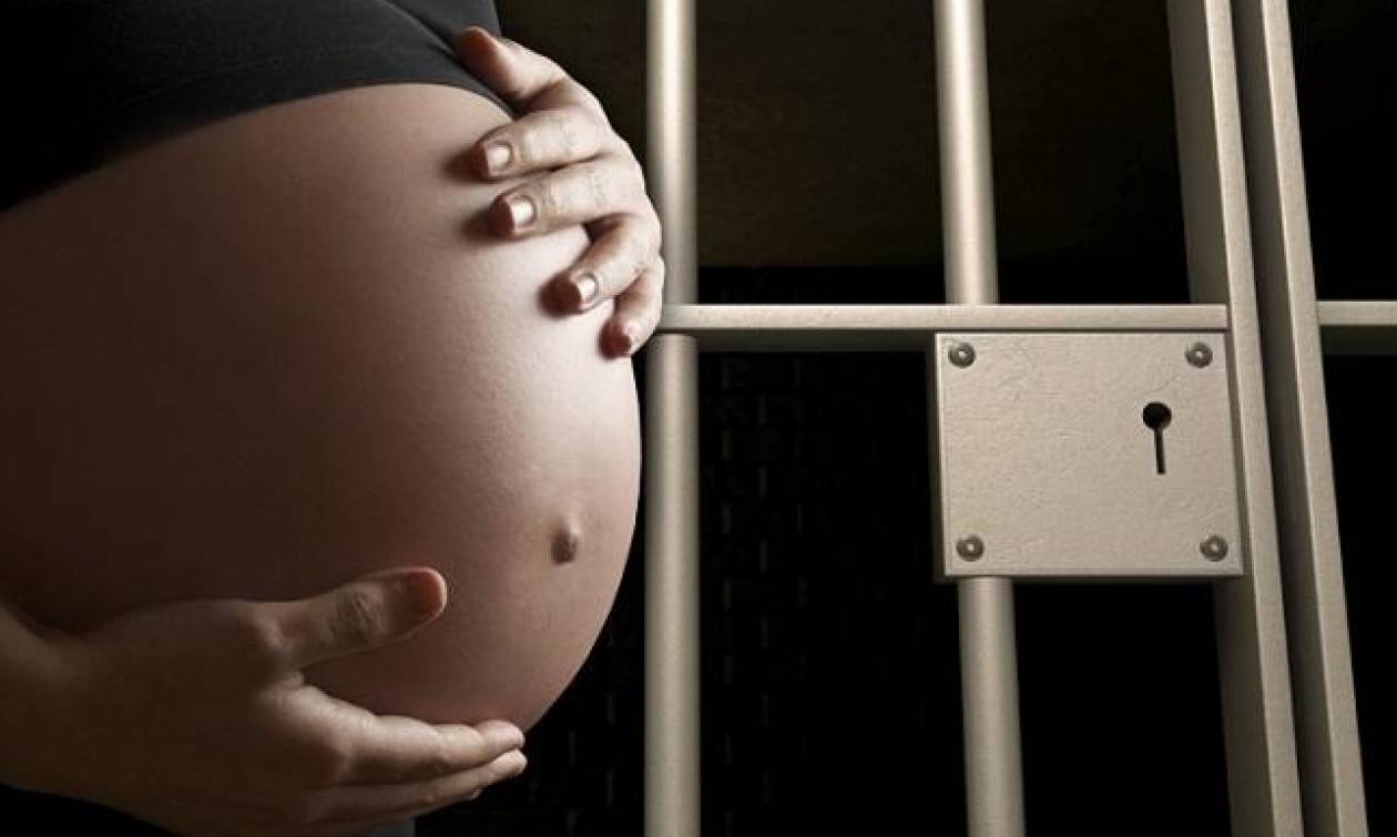 Kαταζητείται 38χρονη άστεγη Ομογενής σε προχωρημένη εγκυμοσύνη που αντιμετωπίζει σοβαρές κατηγορίες