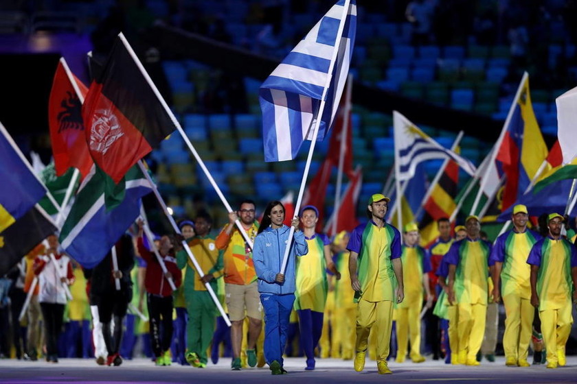 Ολυμπιακοί Αγώνες 2016 - Τελετή Λήξης: Στην Κατερίνα Στεφανίδη η Ελληνική σημαία!