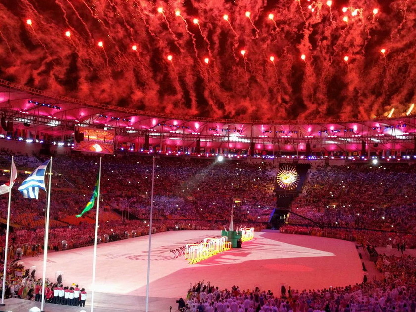 Ολυμπιακοί Αγώνες 2016 - Τελετή Λήξης: Στην Κατερίνα Στεφανίδη η Ελληνική σημαία!