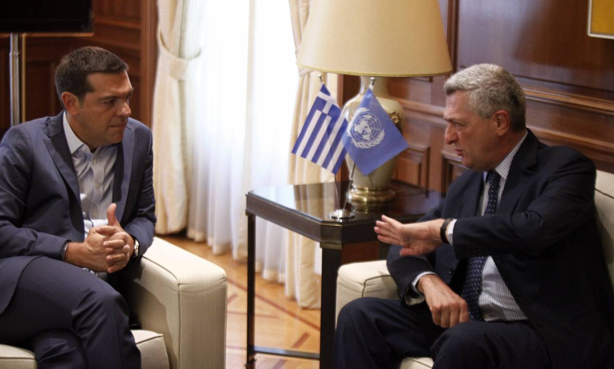 Προσφυγικό: Τι συζήτησαν Παυλόπουλος και Τσίπρας με τον Ύπατο Αρμοστή του ΟΗΕ (vid)