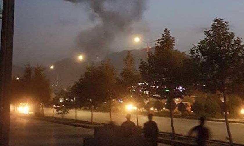 Τρομοκρατική επίθεση στο Αμερικανικό Πανεπιστήμιο στην Καμπούλ - Ένας νεκρός (pic+vid)