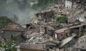 Σεισμός Ιταλία: Δεκάδες παραμένουν οι αγνοούμενοι – Στους 247 ο αριθμός των νεκρών (Pics & Vids)
