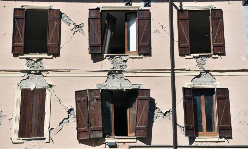 Σεισμός στην Ιταλία: Η τραγωδία μέσα από 20 συγκλονιστικές  φωτογραφίες