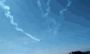 Βίντεο – σοκ: Συνετρίβη αεροπλάνο σε αεροπορική επίδειξη - Νεκρός ο πιλότος