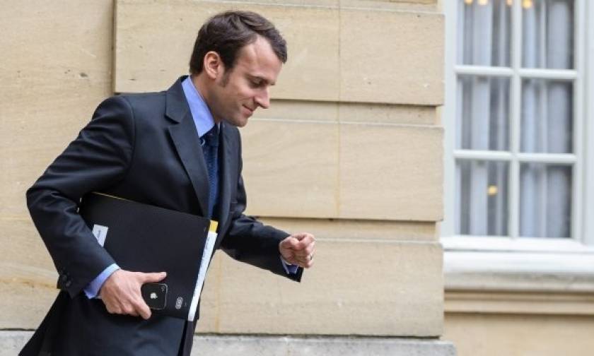 Γαλλία: Προς παραίτηση ο υπουργός Οικονομίας Μακρόν