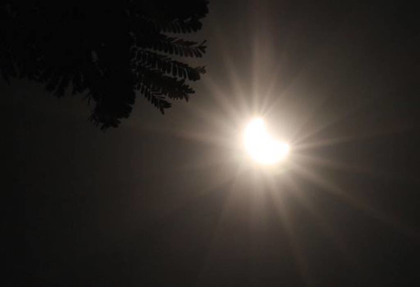 Έκλειψη ηλίου: Οι εντυπωσιακές εικόνες από το «δαχτυλίδι της φωτιάς»