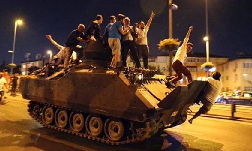 Εκκαθαρίσεων συνέχεια στην Τουρκία σε Στρατό και Δικαιοσύνη