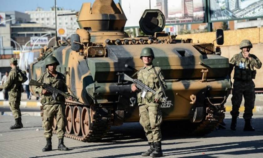 Τουρκία: Χωρίς τέλος οι εκκαθαρίσεις υπόπτων - Απαλλάχθηκαν 8.000 στελέχη των υπηρεσιών ασφαλείας