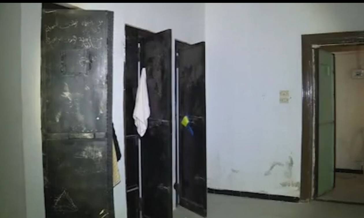 Εικόνες σοκ: Τα φρικτά κελιά όπου το ΙΚ κρατούσε γυναίκες-σκλάβες του σεξ