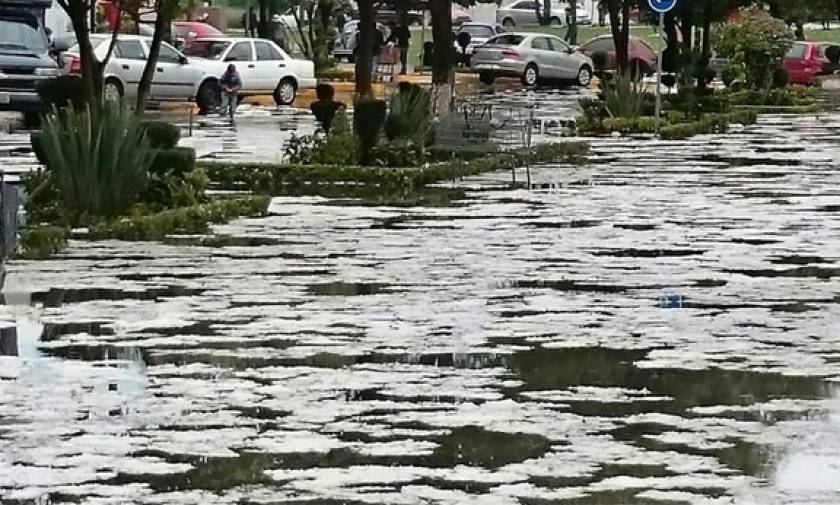 Τρεις νεκροί από τις φονικές πλημμύρες στο Μεξικό