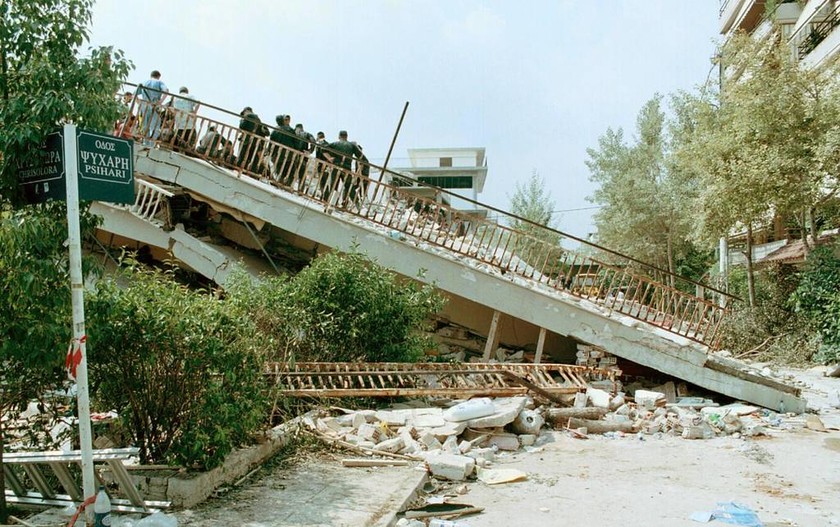 ΣΕΙΣΜΟΣ 1999: Τα 15 δευτερόλεπτα που συγκλονίσαν την Αττική