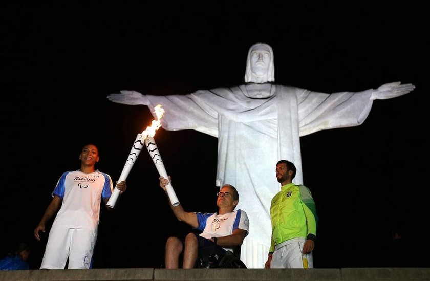 Παραολυμπιακοί 2016: Στο Ρίο έφθασε η Παραολυμπιακή Φλόγα - Δείτε φωτογραφίες και βίντεο