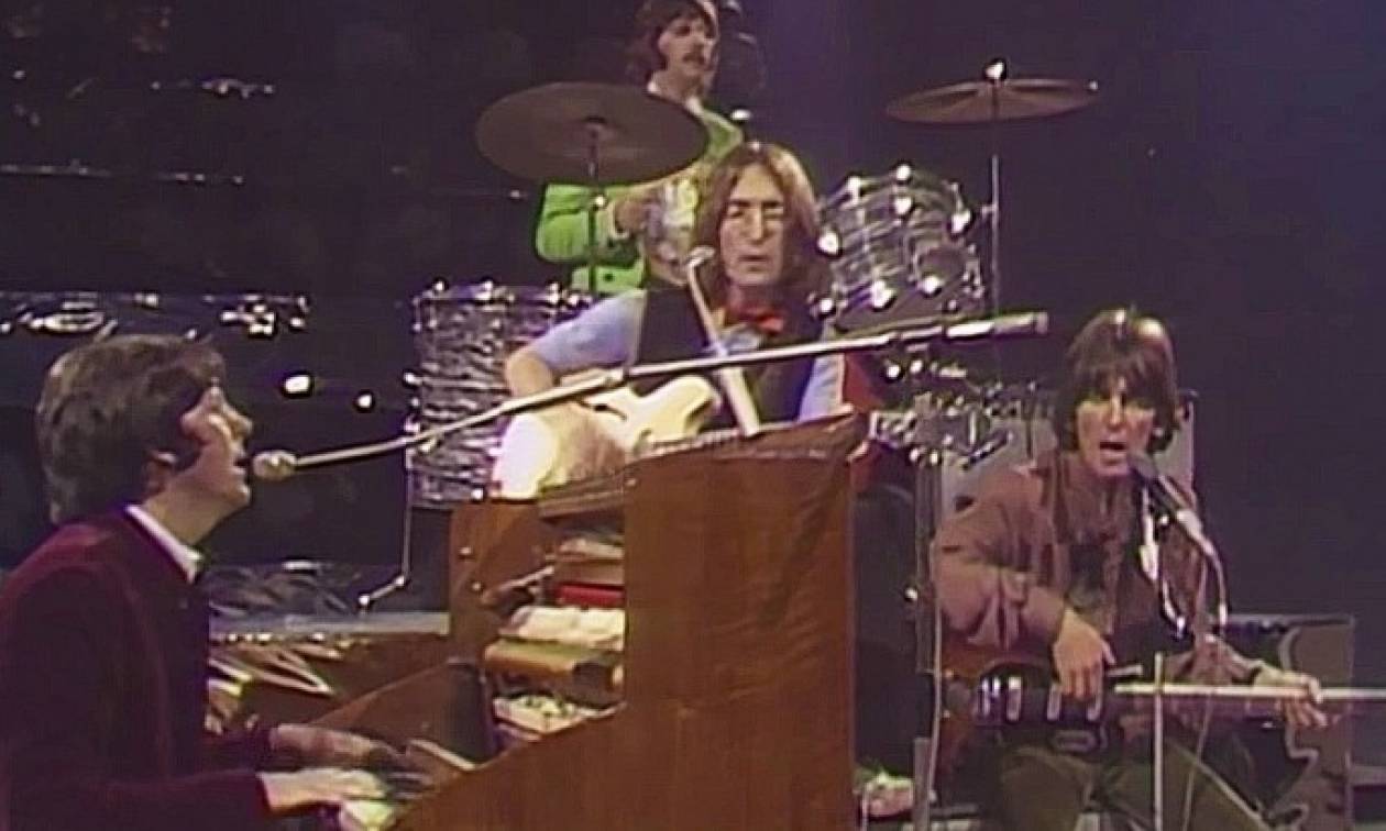 Στιγμές που έμειναν στην ιστορία: Οι Beatles τραγουδούν για πρώτη φορά live το “Hey Jude” (1968)
