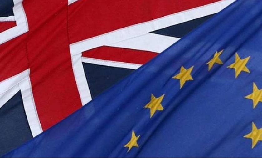 Η ΕΕ πιέζει για επιτάχυνση του Brexit