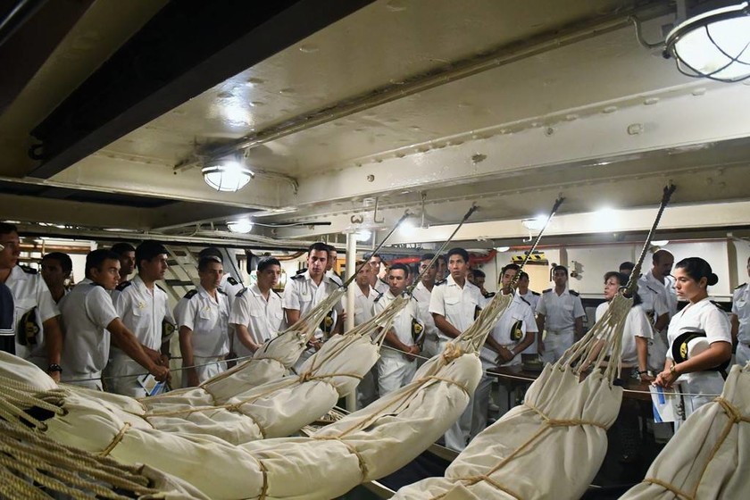 Πολεμικό Ναυτικό: Κωπηλασία Ελλήνων και Αργεντινών Ναυτικών Δοκίμων (pics)