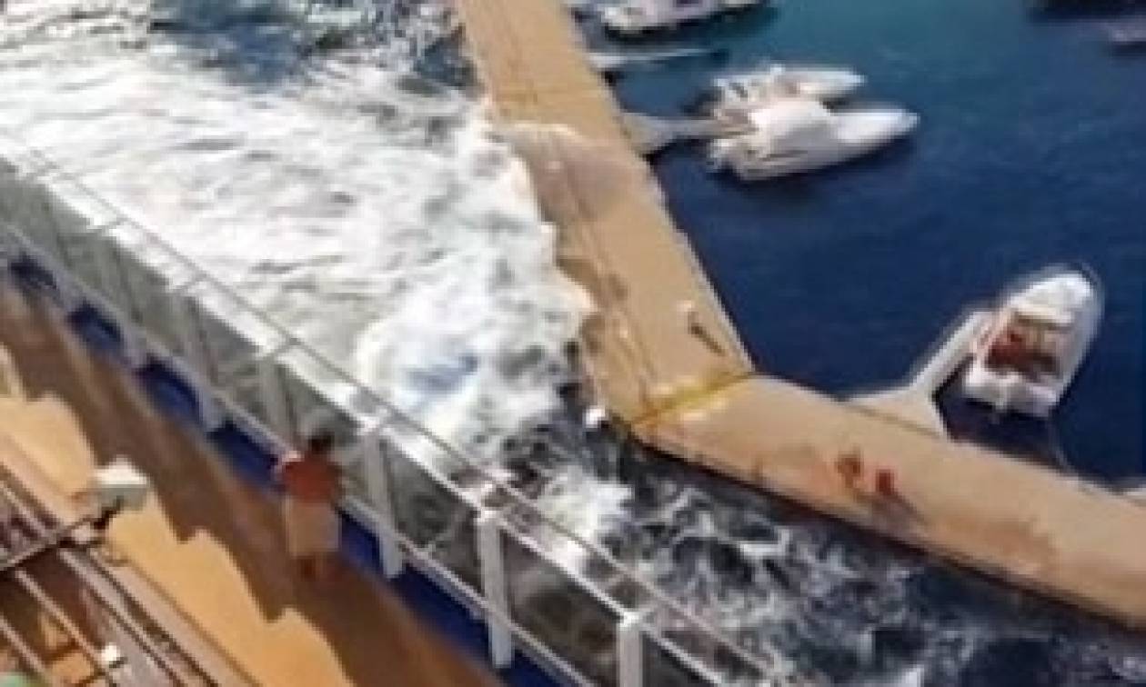 Εντυπωσιακό: «Τσουνάμι» από κρουαζιερόπλοιο προκαλεί χάος στη Μεσίνα! (vid)