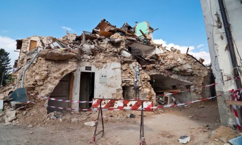 Η αστυνομία της Ιταλίας προειδοποιεί: Απατεώνες αποσπούν δωρεές για τα θύματα του σεισμού