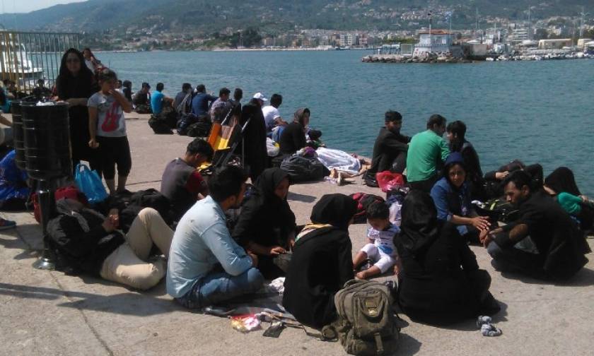 Frontex says migrant arrivals in Greece in August were well below record levels
