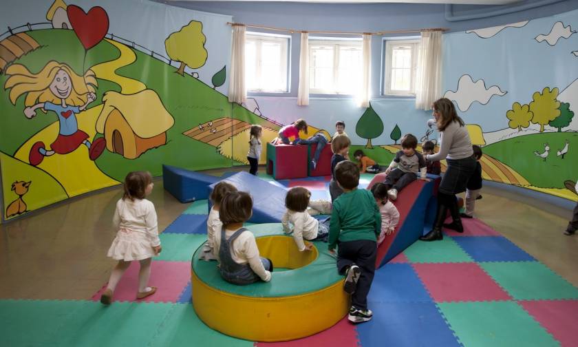 Φιλοξενία επιπλέον παιδιών σε παιδικούς σταθμούς - Πότε λήγει η προθεσμία των αιτήσεων