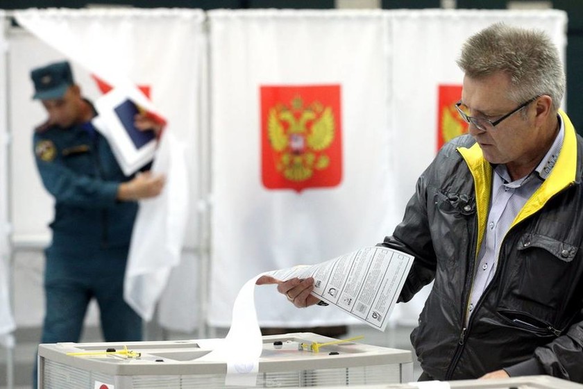 Κοινοβουλευτικές εκλογές σήμερα στη Ρωσία – «Ψηφίστε για την πατρίδα» προτρέπει ο Πούτιν (Pics)