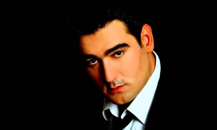 Βρέθηκε νεκρός Έλληνας τραγουδιστής σε ξενοδοχείο