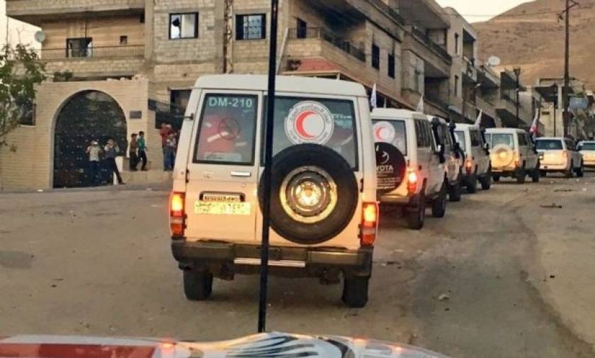 Syria conflict: Aid reaches Madaya and other besieged towns