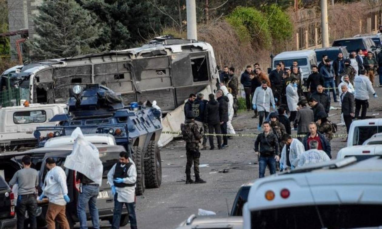 Δέκα Τούρκοι στρατιώτες νεκροί σε επιθέσεις Κούρδων ανταρτών