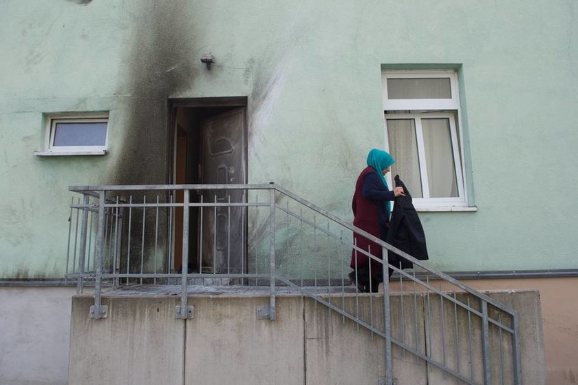 Συναγερμός στη Γερμανία: Έκρηξη σε τζαμί και σε συνεδριακό κέντρο στη Δρέσδη