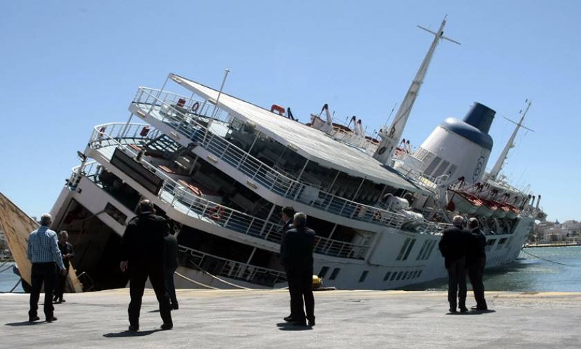 Καμία αδράνεια δεν βλέπει το υπ. Ναυτιλίας για την απομάκρυνση του πλοίου «Παναγία Τήνου»