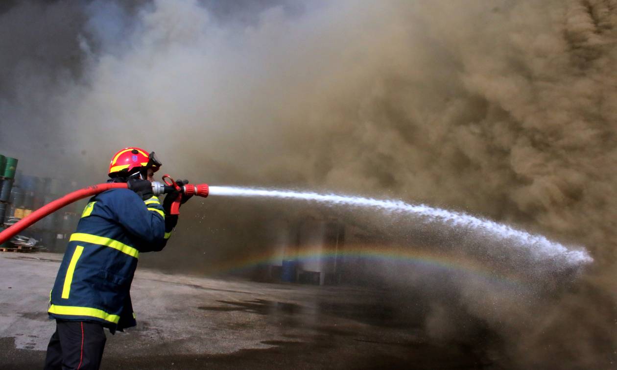 «Συναγερμός» στην Πυροσβεστική -  Πυρκαγιά στο κέντρο του Ηρακλείου