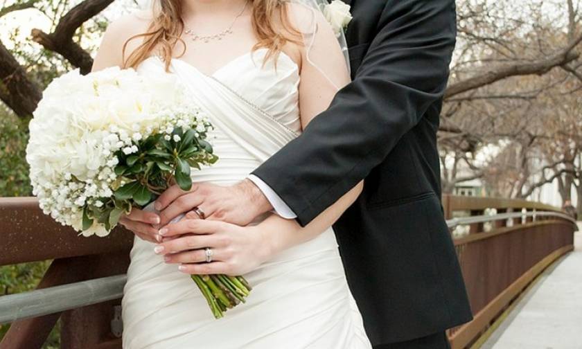 ΣΟΚ: 24χρονη ανακάλυψε τρεις μήνες μετά το γάμο ότι είχε παντρευτεί τον...