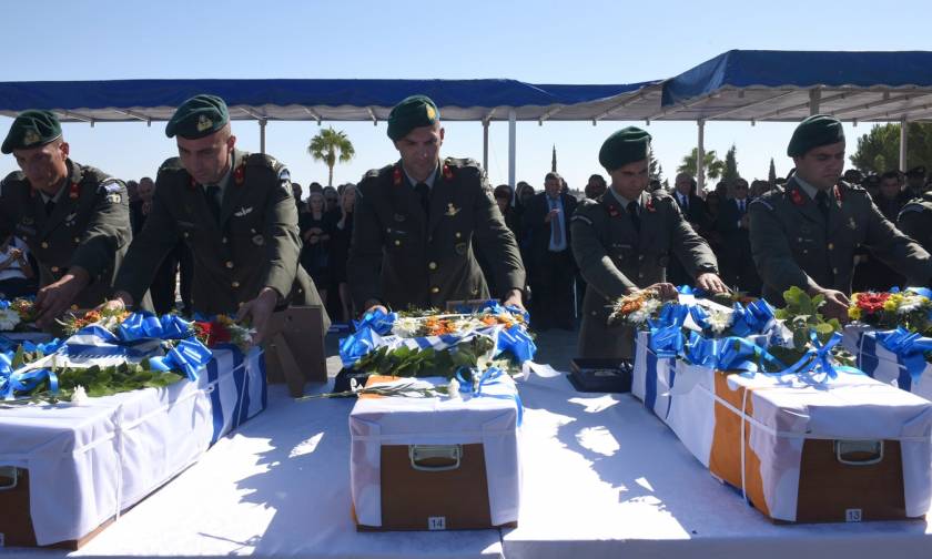 Τιμή και Δόξα! Στην Ελλάδα τα λείψανα των ηρώων καταδρομέων που «έπεσαν» στην Κύπρο