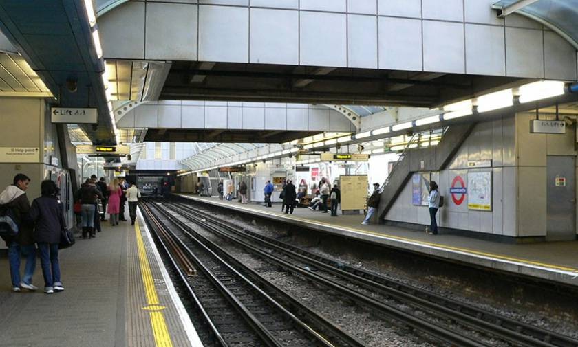 Λονδίνο: Εκκενώθηκε σταθμός του μετρό έπειτα από ύποπτο αντικείμενο (pics)