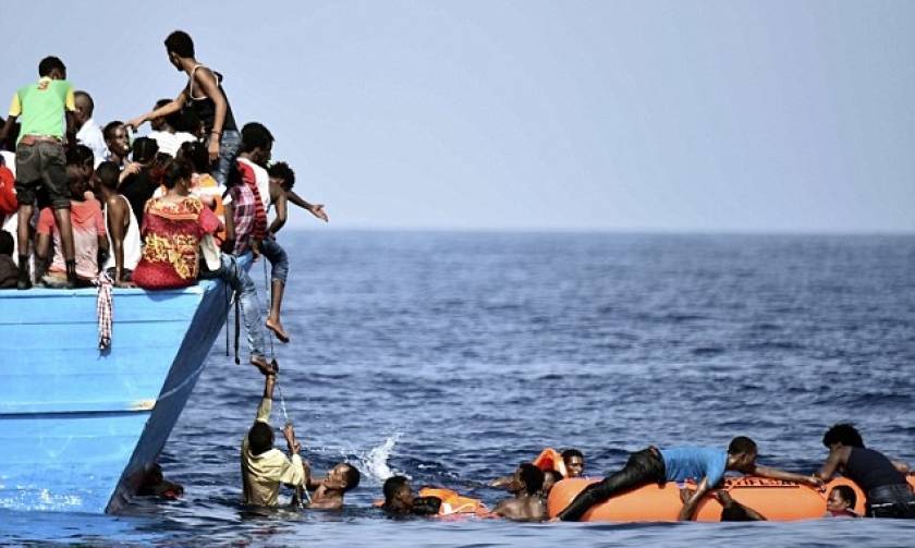 Ιταλία: Δεκάδες μετανάστες νεκροί από ασφυξία σε σκάφος - 1.800 διασώθηκαν την Τρίτη