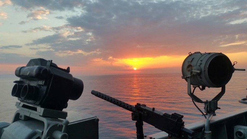 Παρμενίων 2016: Εντυπωσιακές εικόνες από την άσκηση του Πολεμικού Ναυτικού