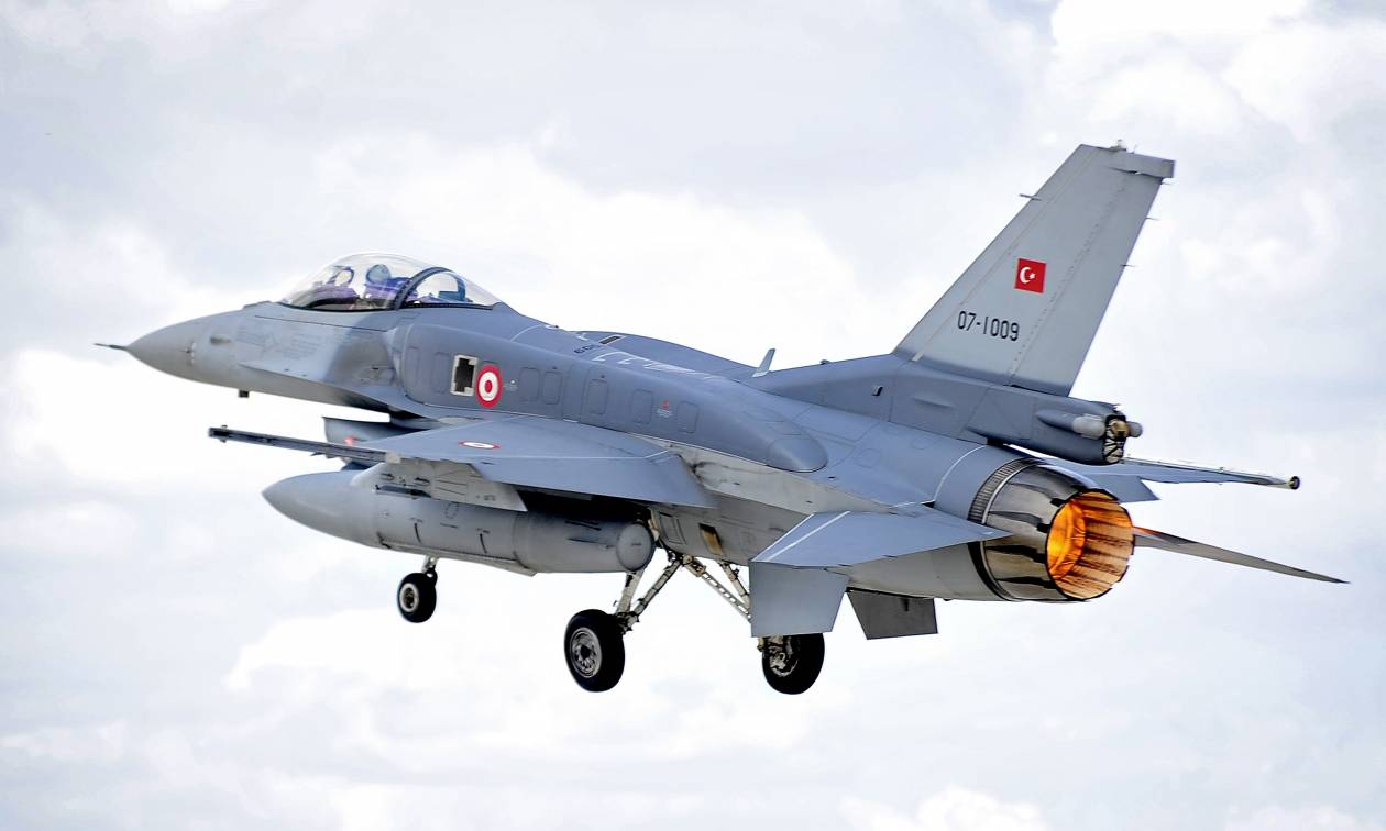 Τουρκικά αεροσκάφη σφυροκοπούν στόχους του ISIS