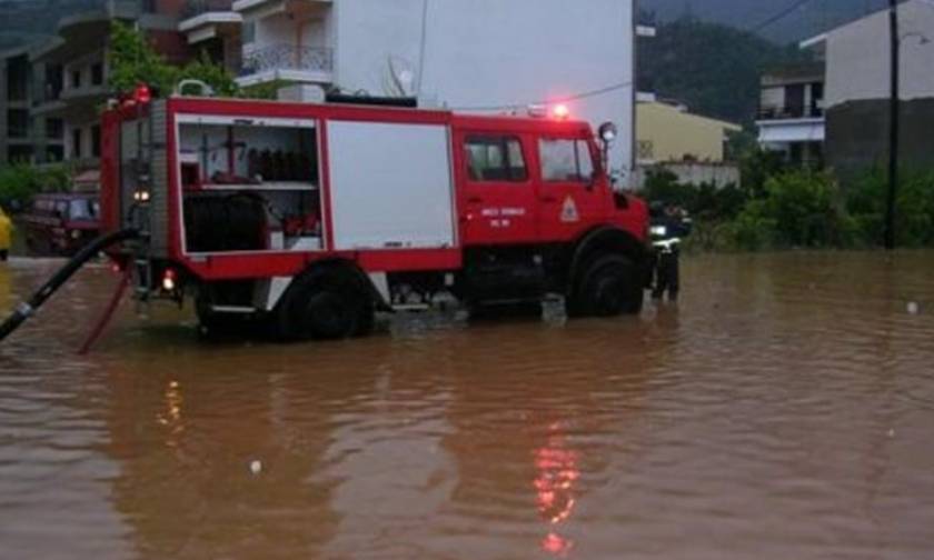 «Βούλιαξε» η Κέρκυρα -Πλημμύρισαν δεκάδες σπίτια