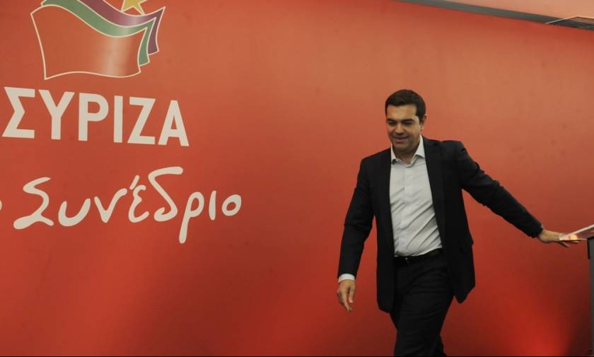 Συνέδριο ΣΥΡΙΖΑ: Ο Αλέξης Τσίπρας θα φορέσει το «στενό» κοστούμι του Κέντρου