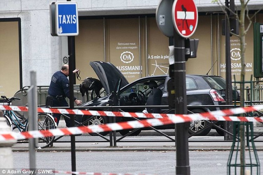 ΈΚΤΑΚΤΟ: Συναγερμός στη Γαλλία – Βρέθηκε βόμβα σε αυτοκίνητο σε κεντρικό δρόμο στο Παρίσι 