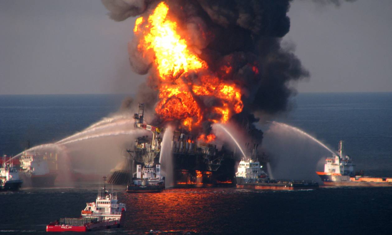 Συναγερμός στη Νορβηγία: Πυρκαγιά  σε πλατφόρμα παραγωγής πετρελαίου στη Βόρεια Θάλασσα