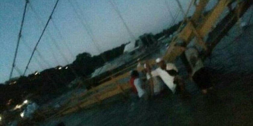 Κατέρρευσε γέφυρα στο Μπαλί: Τουλάχιστον 9 νεκροί και 18 τραυματίες (pics)