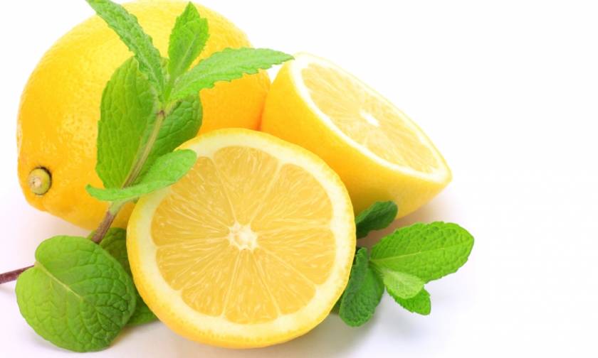 Γιατί πρέπει να βάζετε τα λεμόνια στην κατάψυξη