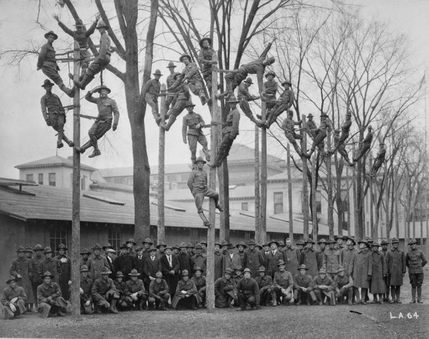 Στρατιωτικοί ηλεκτρολόγοι το 1918.