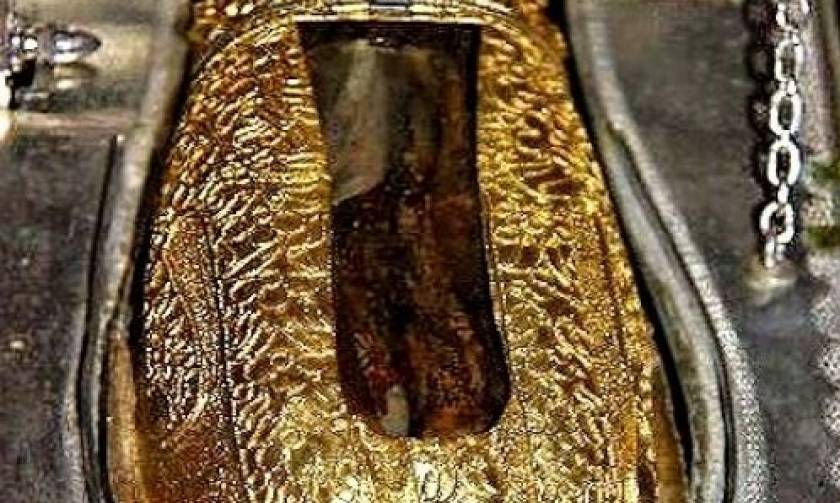 Συγκλονιστικό: Το άφθαρτο χέρι της Αγίας Μαρίας της Μαγδαληνής - Τι γίνεται με όσους το ασπάζονται!