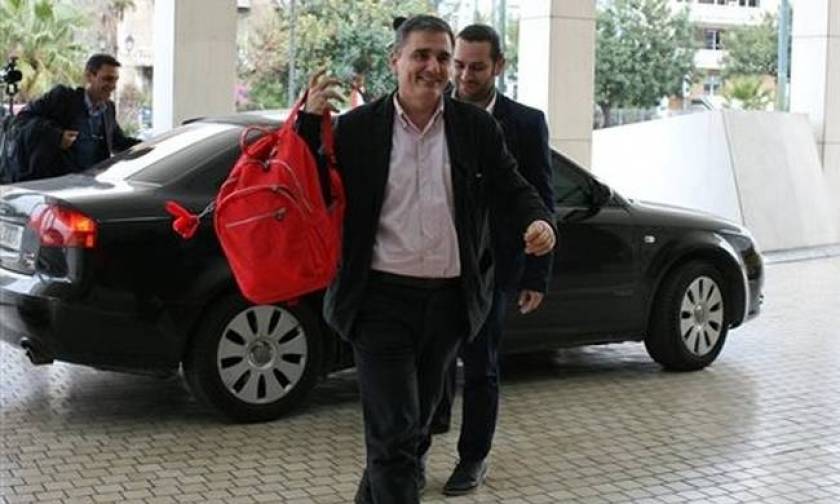 Greek gov't, institutions begin talks on second review of Greek program