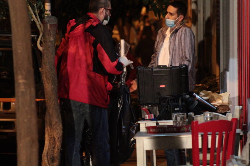 ΕΚΤΑΚΤΟ: Πυροβολισμοί στο κέντρο της Αθήνας - Πληροφορίες για έναν νεκρό (pics)